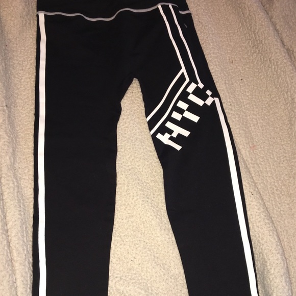 Graphic black and white leggings. - Picture 1 of 3